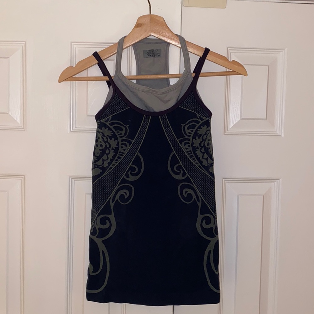 Athleta tank